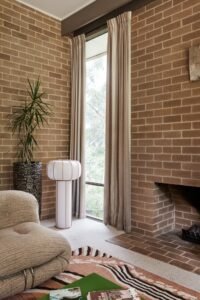 Transform That Empty Corner With These Floor Lamp Designs