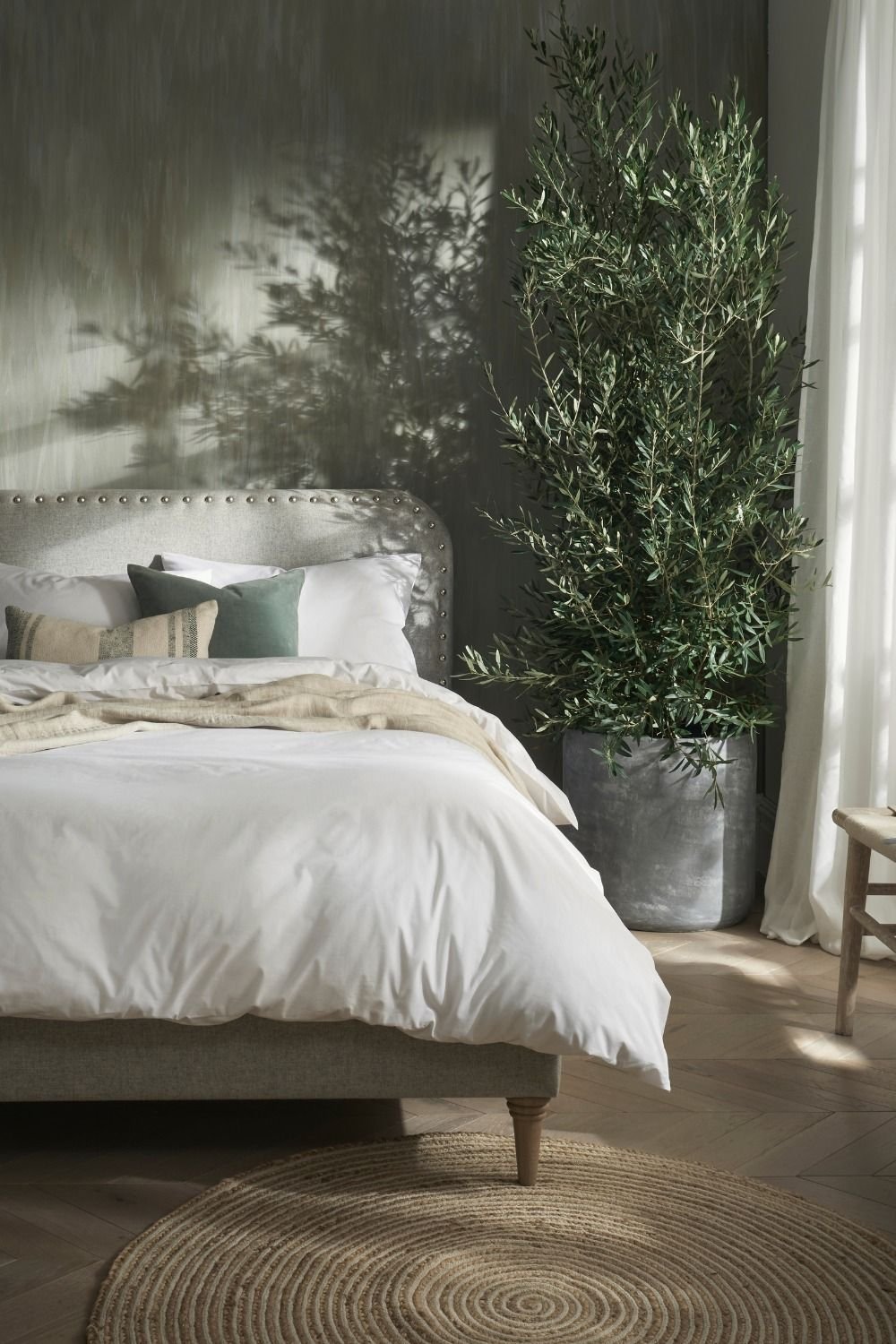 25 Mediterranean Bedroom Ideas for a Relaxing, Coastal Escape
