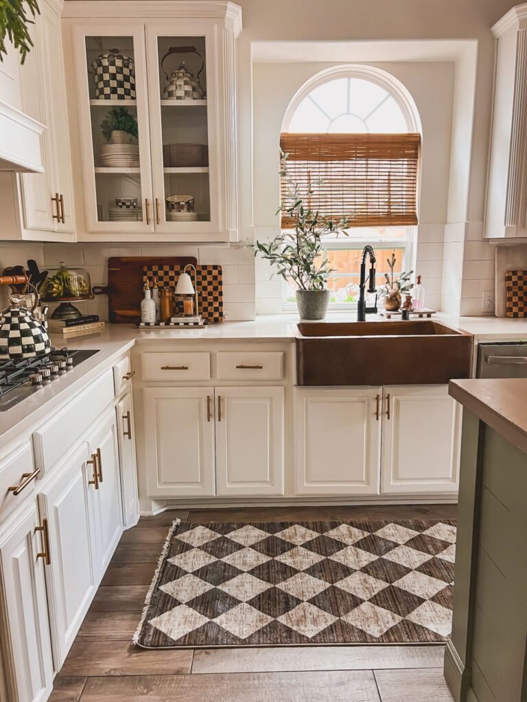 43 Ways to Fill Your Kitchen With Vintage Warmth and Personality